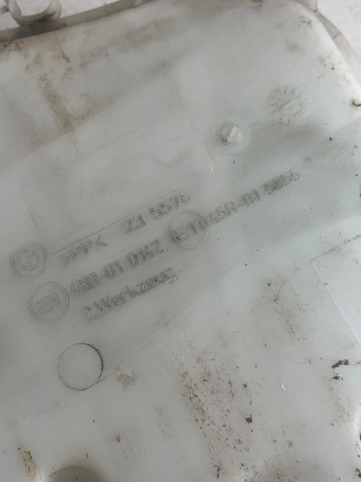 Vas Lichid De Spalare Parbriz Bmw X1 I E84 2009 - 2015 2.0 Sdrive 20 D