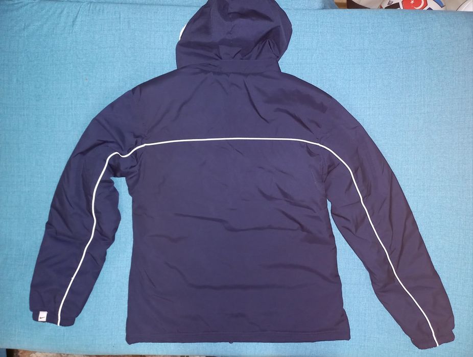 Яке с две лица Nike