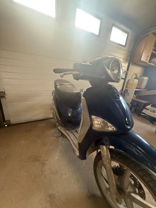 scuter piaggio 125 liberty