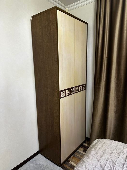 Мебель шкаф,стол,пенал