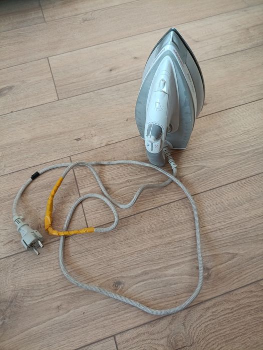 Продам Рабочий Утюг!!!