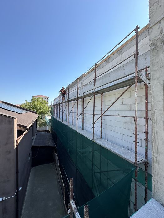 Schela metalica de inchiriat