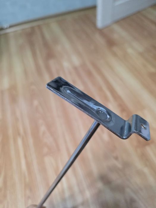 Продам крючки для эконом. панелей