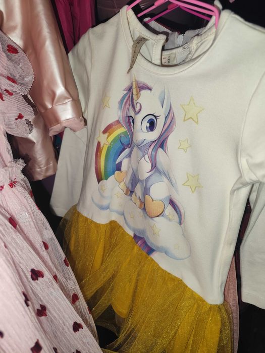 Предлагаме дрешки за момиченца, зимни,летни,пролетни,Есенни,