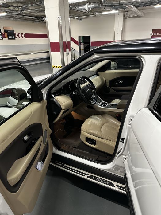 Range rover evoque