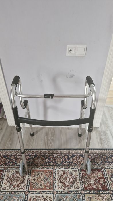 Ходунок для взрослых