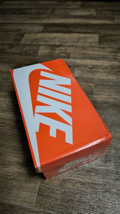 Продам детские кросовки