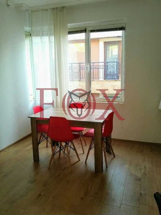 Дава се под наем Тристаен апартамент в Варна, Център - 98 кв.м за 612 € - Снимка #4