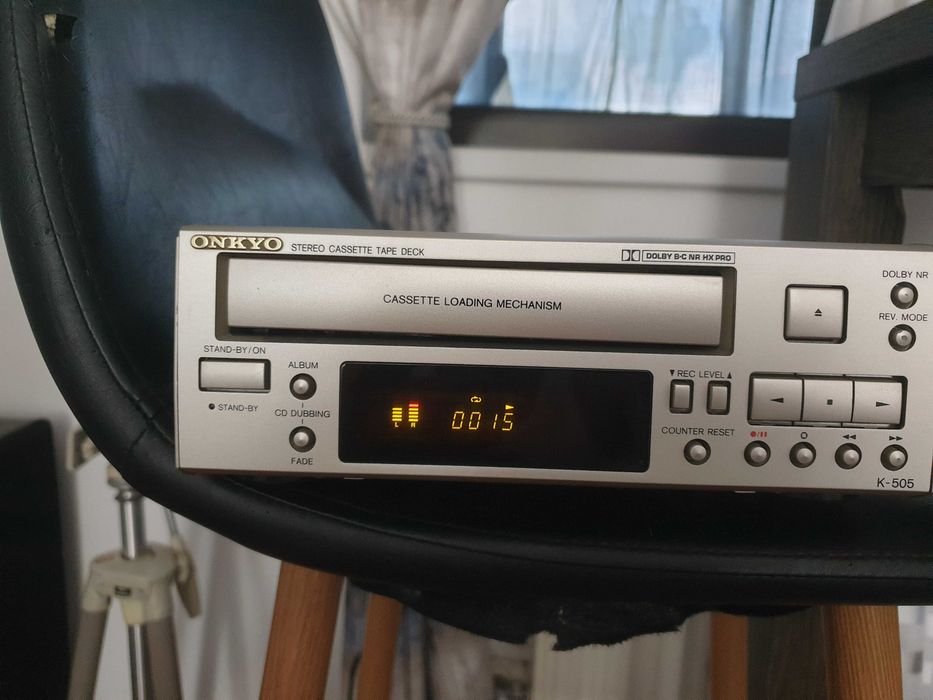 Ofer spre vanzare din colectia proprie, echipame audio, de la 300 lei