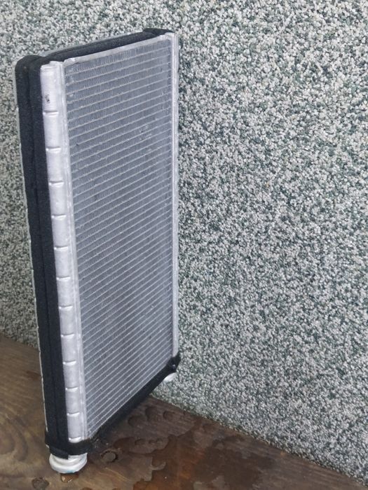 Радиатор печки  на   Sybaru  Outbask BL BP  .