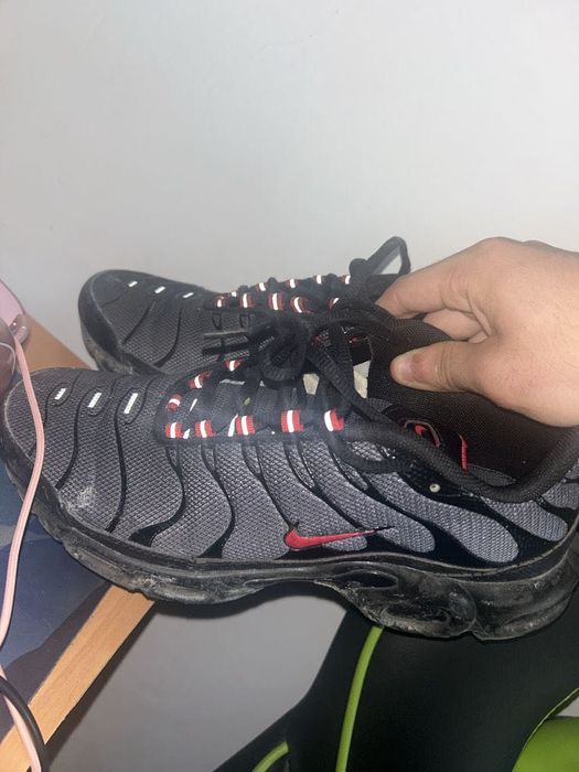 Nike tn negru cu rosu