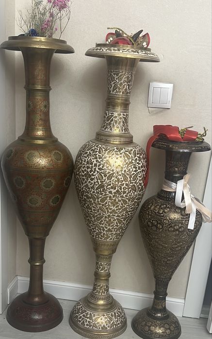 Ковер шерсть и посуда разная, вазы