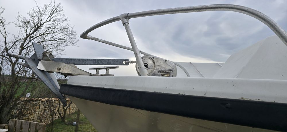 Моторна Лодка 6.5