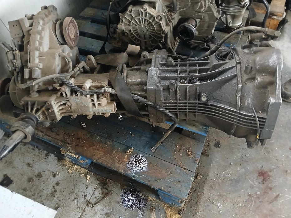 Cutie viteze manuală kia sorento 2 5 diesel 2005