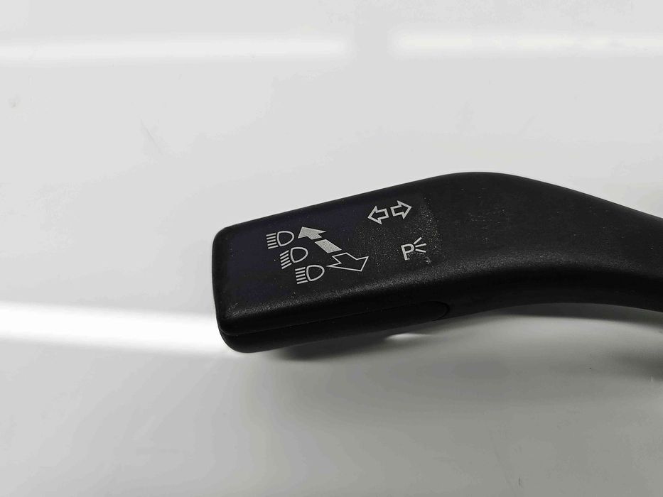 Maneta semnalizare Volkswagen Caddy 3 (2KA, 2KH) [Fabr 2004-2010] 1K0