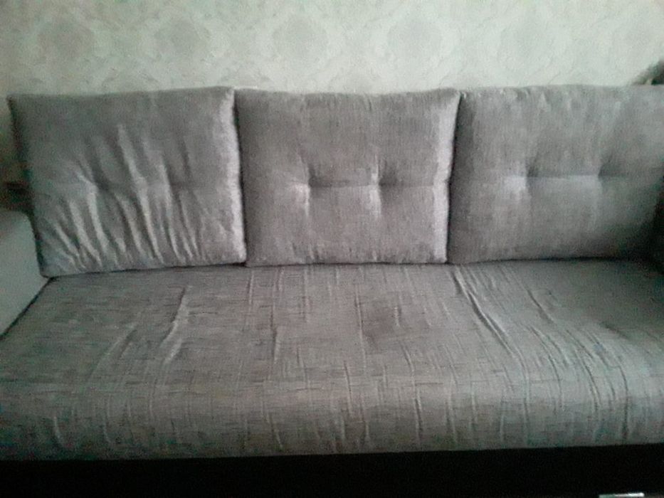 Диван в хорошем состоянии