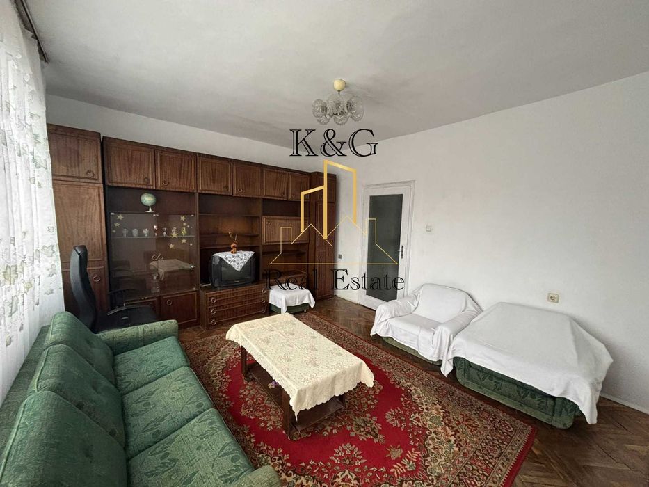 Двустаен тухлен апартамент в идеален център - гр. Разград