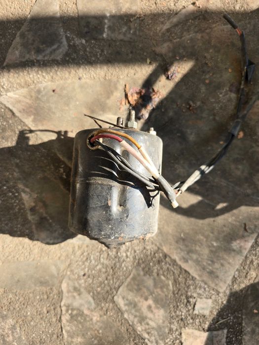 Разни електрически двигатели компресори и други