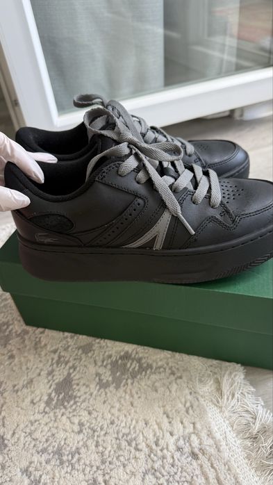 Продам кеды Locoste