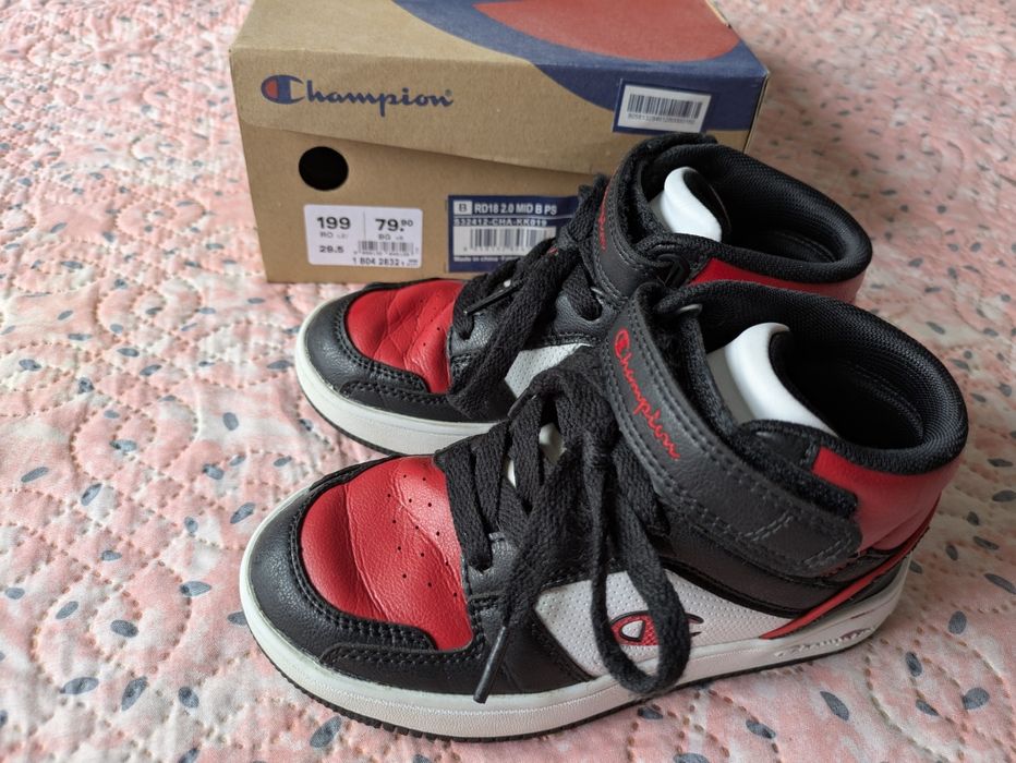 Adidasi Champion marime 29.5