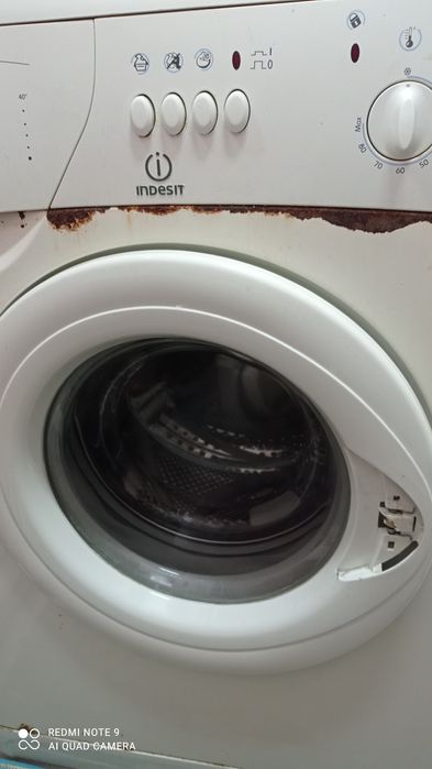 Срочно Indezit 5 кг.Мотор рабочий,  на запчасти