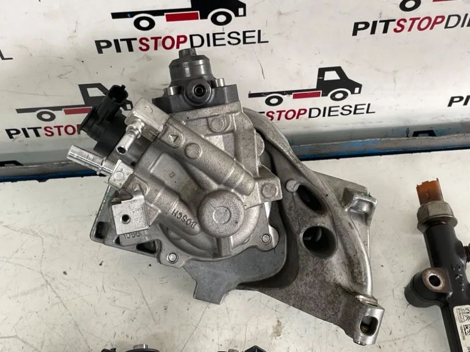 sistem injecție ford 1.5tdci 1869454 fm5q 9a543 aa
