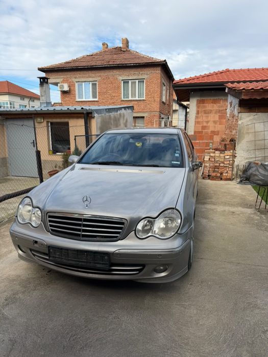 На Части Мерцедес W203 C220 CDI 150 коня