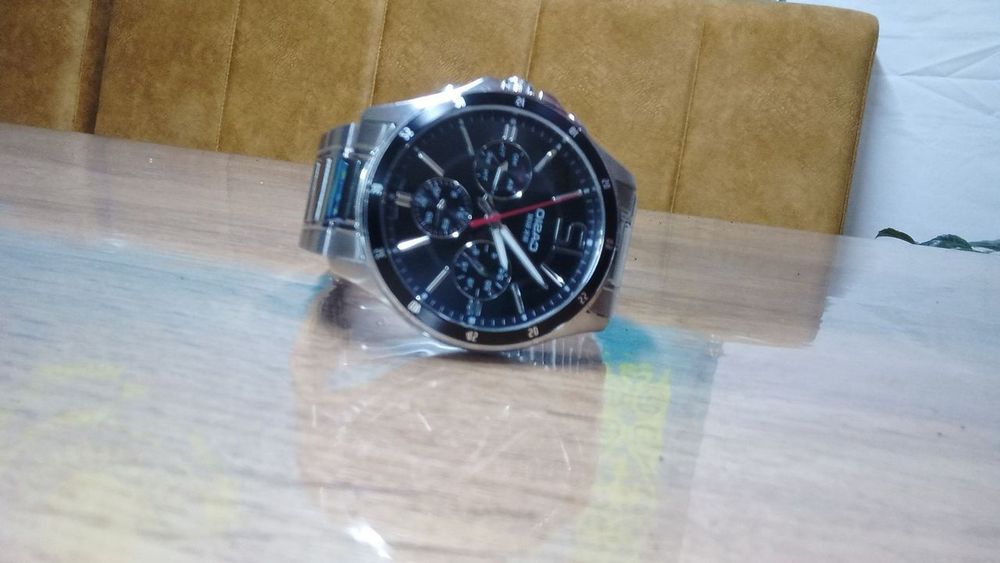 Продам срочно часы Касио