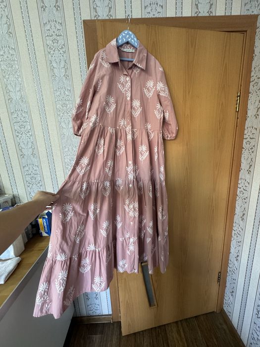 Продам платье красивое