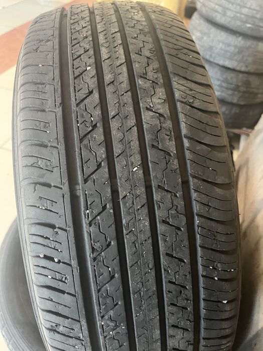 Продам пару шин .
