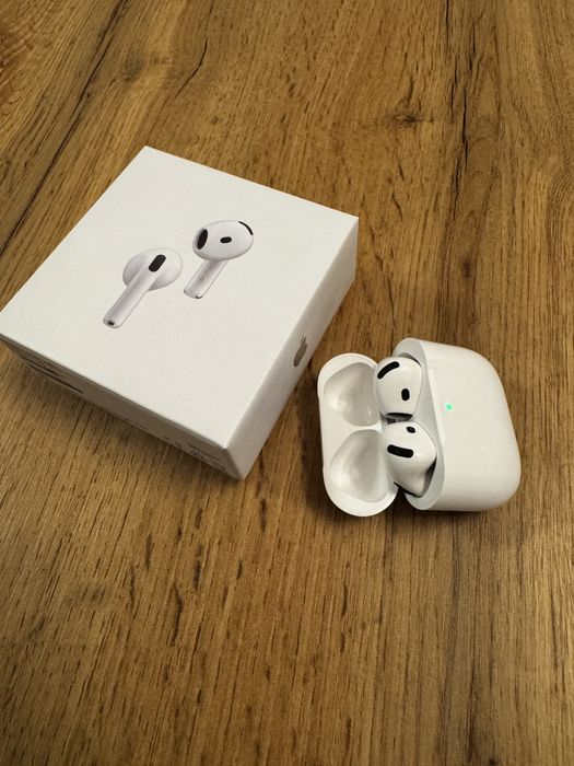 Слушалки Apple Airpods 4