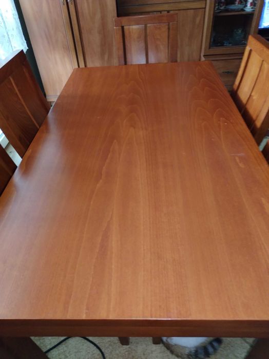 Разтегателна маса с 6 стола