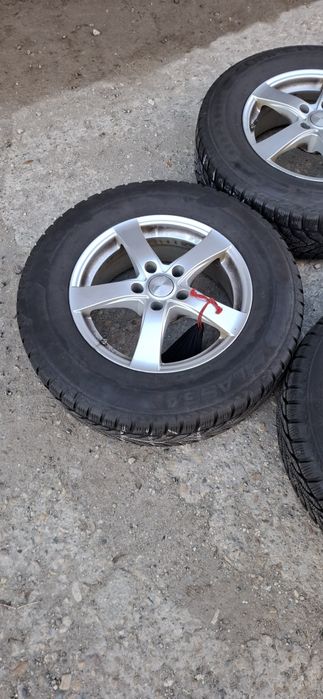 Лети джанти с Зимни Гуми За Suv 16"215/70 /16  Mitsubishi Hyundai Kia