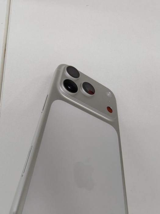 Продам iPhone 17 Pro, 256 ГБ