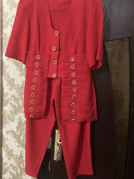 Летний женский костюм с юбкой и спортивный  комплект двойка.