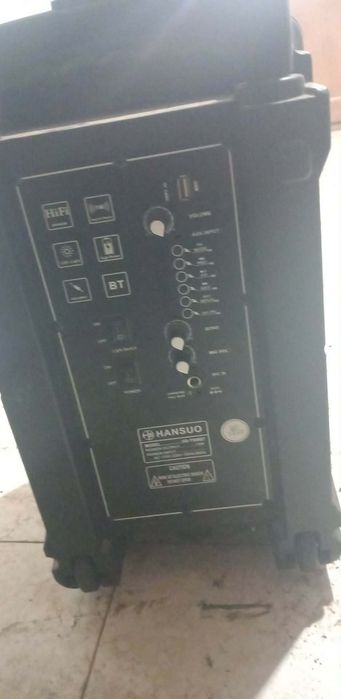 Vând boxa portabila