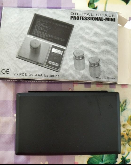 Cântar electronic pentru bijuterii