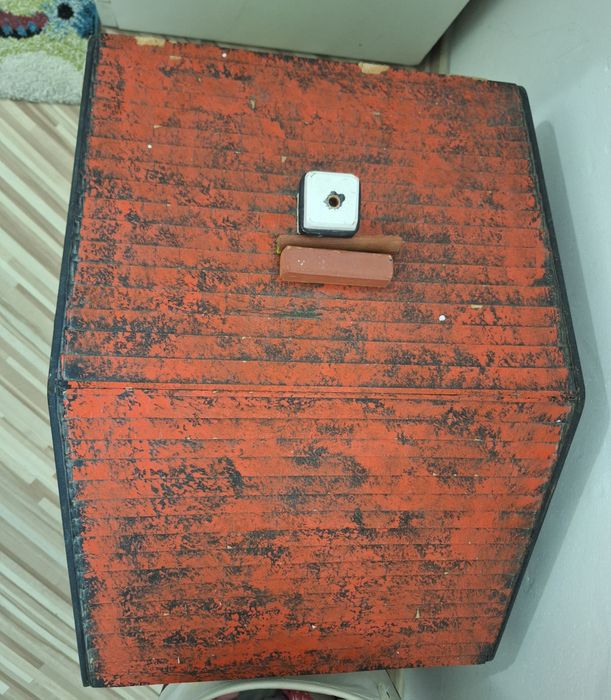 Масивна дървена детска къща с аксесоари