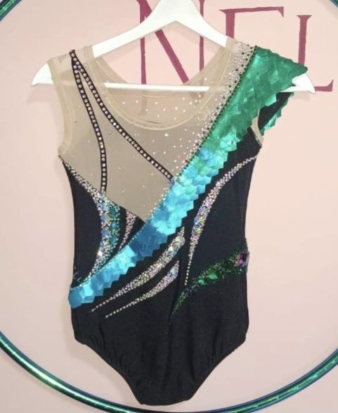 Трико за художествена гимнастика