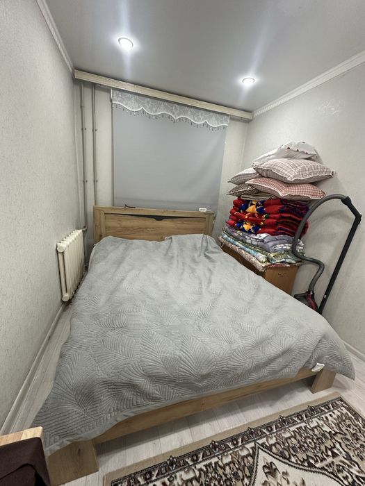 Продаю двуспальную кровать