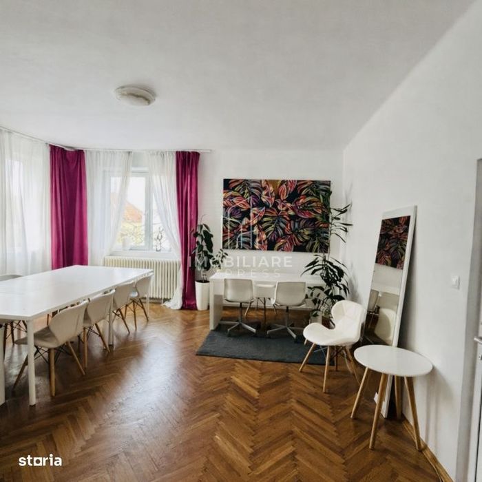 Apartament 180 mp Garaj si curte proprie | Andrei Muresanu