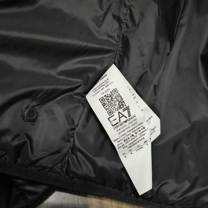 Оригинално яке Armani gold M