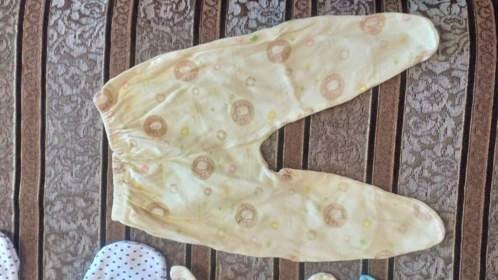 Продам детские вещи