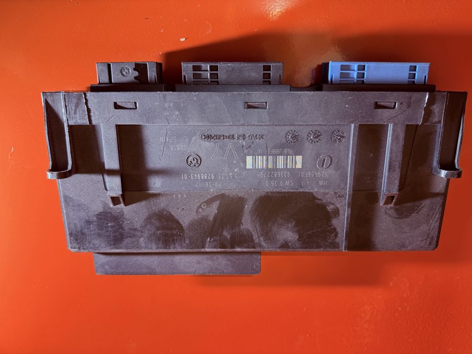 Комфортен модул за BMW E9x, E8x, F10, F11