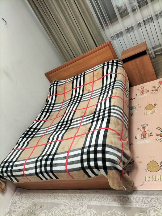 Продам двуспальная кровать