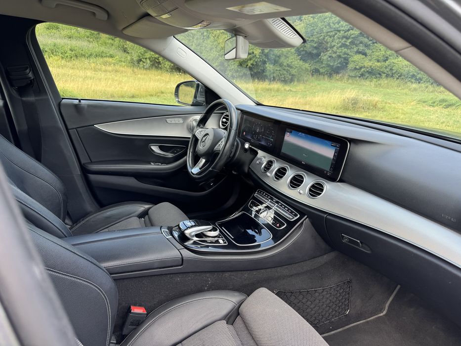 Mercedes E220 - Avantgarde - 2017 - EURO 6