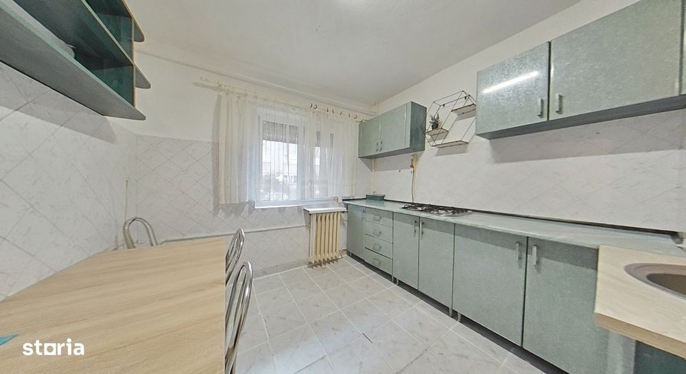 Apartament cu 4 camere de inchiriat cu parcare inclusa – Alfa, Arad
