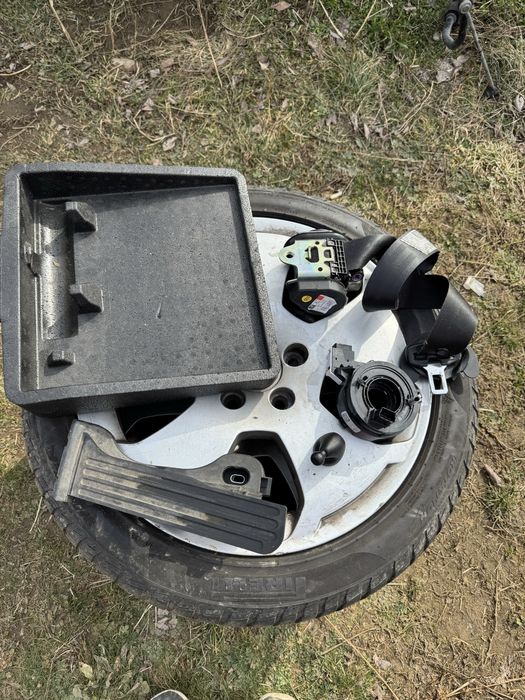 Части за VW Golf 5 1.4TSI