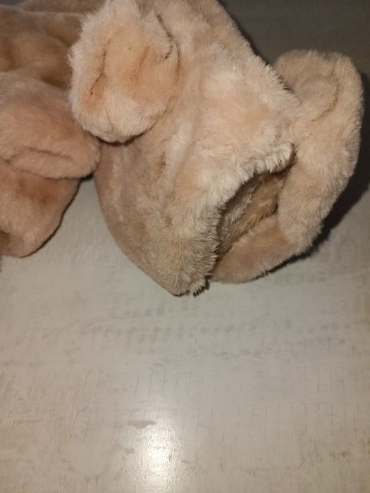 Пухкави розови ръкавици