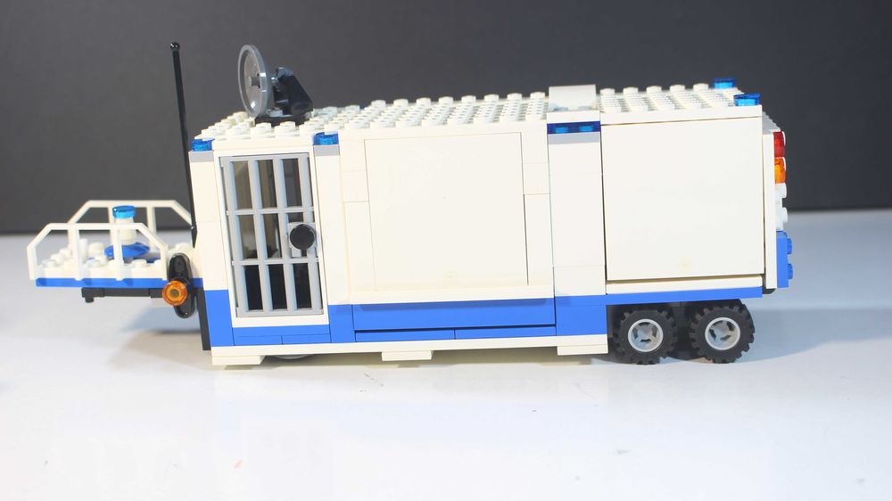 Лего Полицейски Команден Център 60139 Lego Police Command Center
